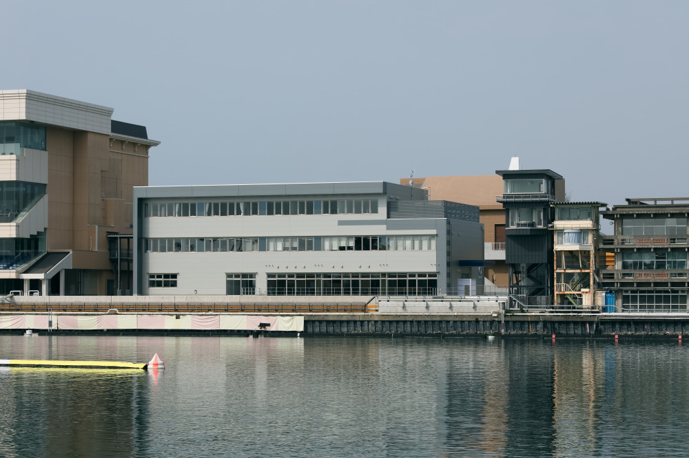 浜名湖競艇企業団 事務所棟