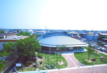 福田町図書館